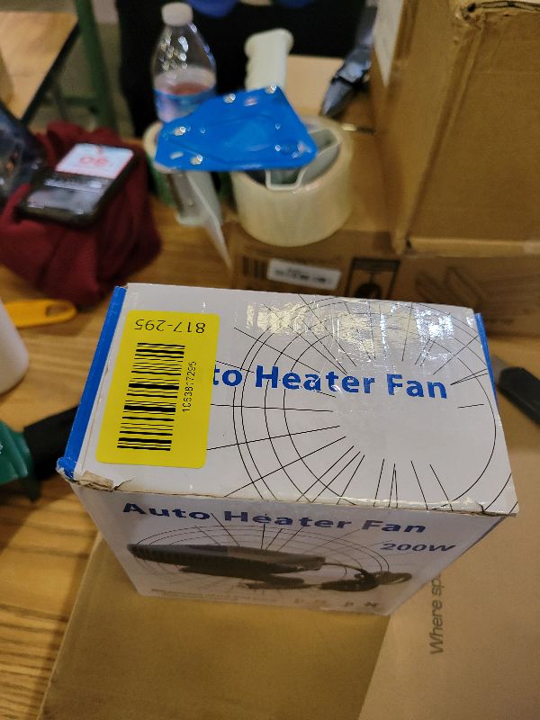 Photo 1 of 12v 200W Car Heater, Portable Car Heater and Defroster, Windshield Defogger, 12 Volt That Plugs Into Cigarette Lighter, Calenton para Carro, 360° Rotation (Black)