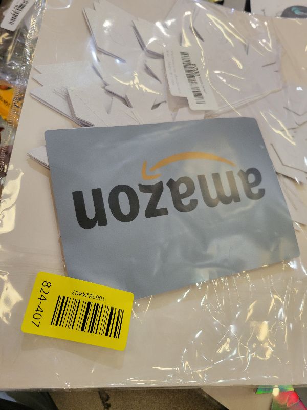 Photo 1 of 12Pcs White Snowflake Ornaments for Christmas Tree - 3D Paper Hanging Snowflakes Garland, Large Christmas Snowflake Decorations with 3 Size for Xmas Winter Wonderland Indoor Home New Year Party Decor