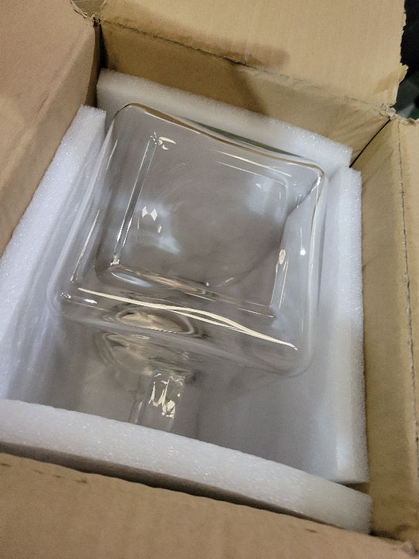 Photo 1 of 1 Gallon Square Glass Pitcher with Lid and Spout, Borosilicate Glass Carafe for Hot/Cold Drink, Water Pitchers with Handle for Fridge, Extra Large Jug for Iced Tea, Coffee, Juice, Beverage