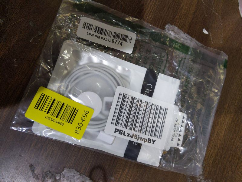 Photo 1 of ???? ???????? Magnetic Charging Cable for Apple Watch Charger,[USB C Port] Wireless Charging Cable Compatible with iWatch Series Ultra/10/9/8/7/6/SE/SE2/5/4/3/2[3.3FT]-White