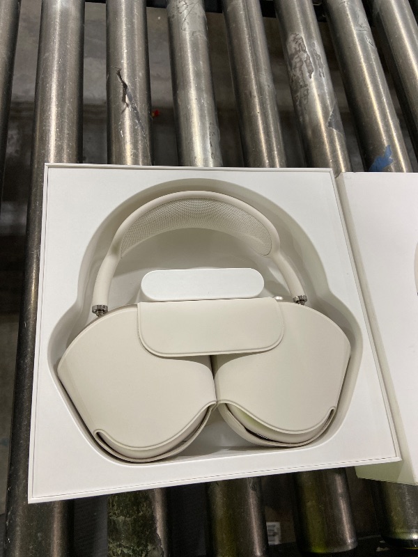 Photo 1 of Apple AirPods Max Wireless Over-Ear Headphones, Pro-Level Active Noise Cancellation, Transparency Mode, Personalized Spatial Audio, USB-C Charging, Bluetooth Headphones for iPhone - Starlight