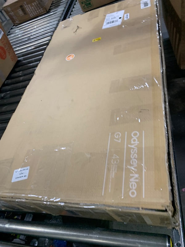Photo 1 of SAMSUNG 43" Odyssey Neo G7 Series 4K UHD Smart Gaming Monitor, 144Hz, 1ms, VESA Display HDR600, Quantum Matrix Technology, AMD FreeSync Premium Pro, LS43CG702NNXZA, Black