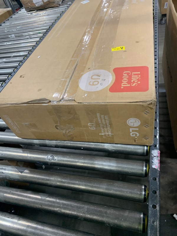 Photo 1 of LG LED LCD MONITOR