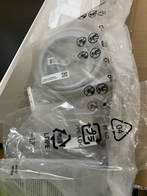 Photo 1 of LG LED LCD MONITOR