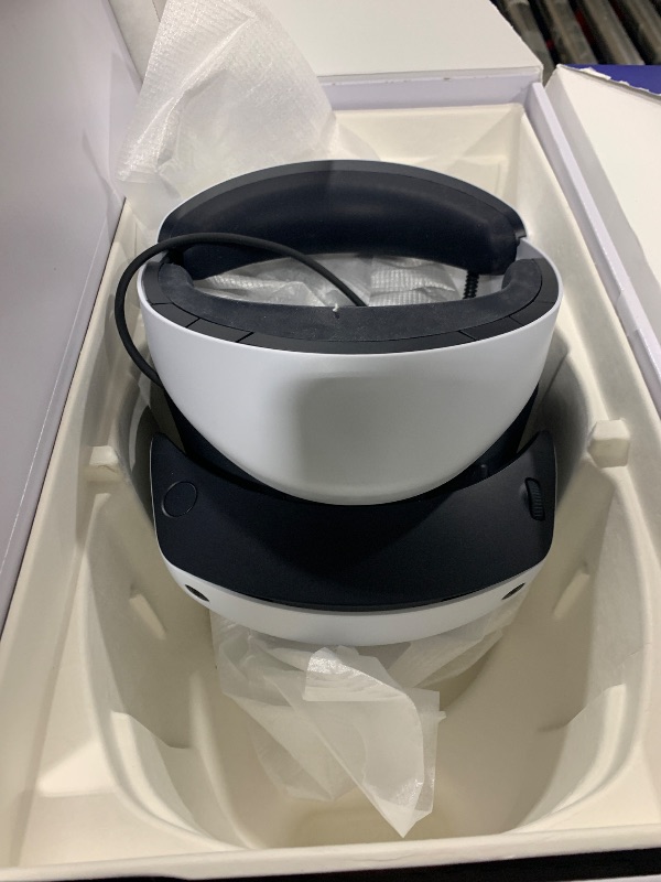 Photo 1 of PlayStation VR2 (PSVR2)