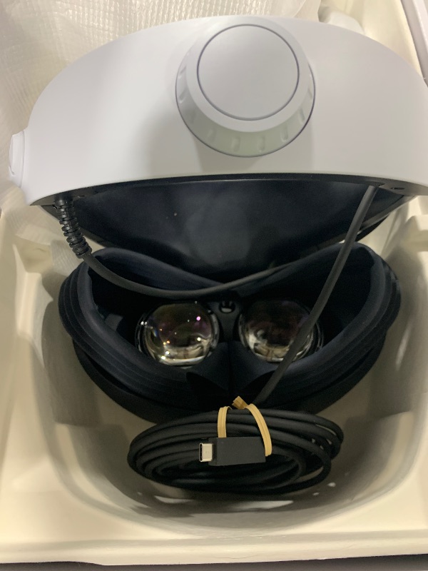 Photo 1 of PlayStation VR2 (PSVR2)