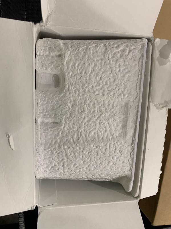 Photo 1 of Philips Sonicare DiamondClean Smart 9500 Electric Toothbrush, Sonic Toothbrush with App, Pressure Sensor, Brush Head Detection, 5 Brushing Modes and 3 Intensity Levels, Rosegold, Model HX9923/61