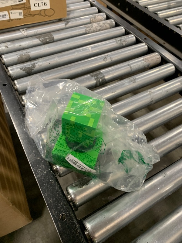 Photo 1 of Paladone Minecraft Offical Licensed Creeper Icon Alarm Clock and Night Light for Kids and Tweens, Gaming Room Accessory - Minecraft Gamer Enthusiast Novelty Gift