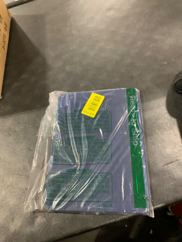 Photo 1 of IPAD CASE 