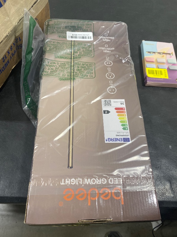 Photo 1 of bedee LED Grow Light for Indamp for Greenhouse with Hanging Accessories