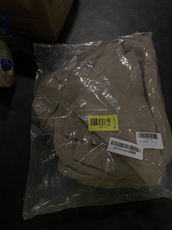 Photo 1 of YIHEREROX Unisex Baggy Snow Ski Pants Softshell Insulated Waterproof Snowboard Pants with Zipper Pockets for Winter Sports