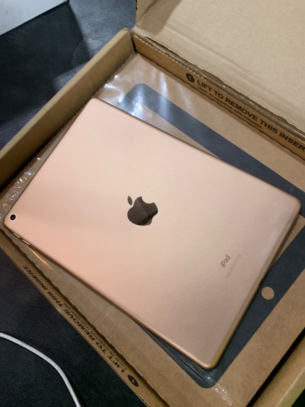 Photo 1 of Apple iPad (10.2-inch, Wi-Fi, 32GB) - Gold (Latest Model, 8th Generation) (Renewed)
