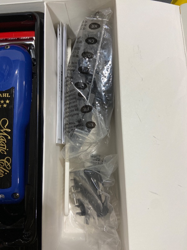 Photo 1 of Wahl Professional 5 Star Cordless Magic Clip Clipper, Cordless Operation, Stagger-Tooth Blade, 100 Minute Runtime, Midnight Blue