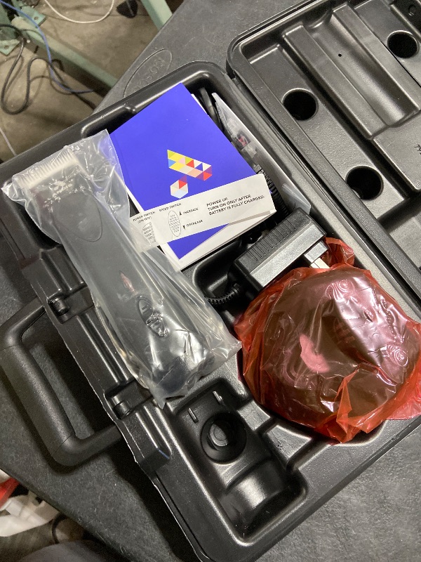 Photo 1 of Andis 79170 Pulse Zr II 5-Speed Detachable Blade Clipper, Cordless Animal/Dog Grooming, Removable Lithium Ion Battery, LED Charge Light, Black