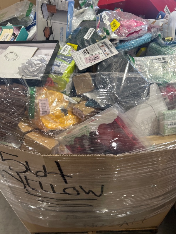 Photo 1 of Nellis Variety Box pallet mixed items

