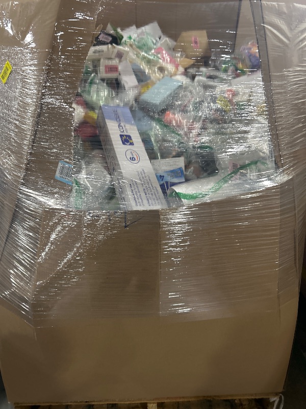 Photo 1 of Nellis Variety Box pallet mixed items

