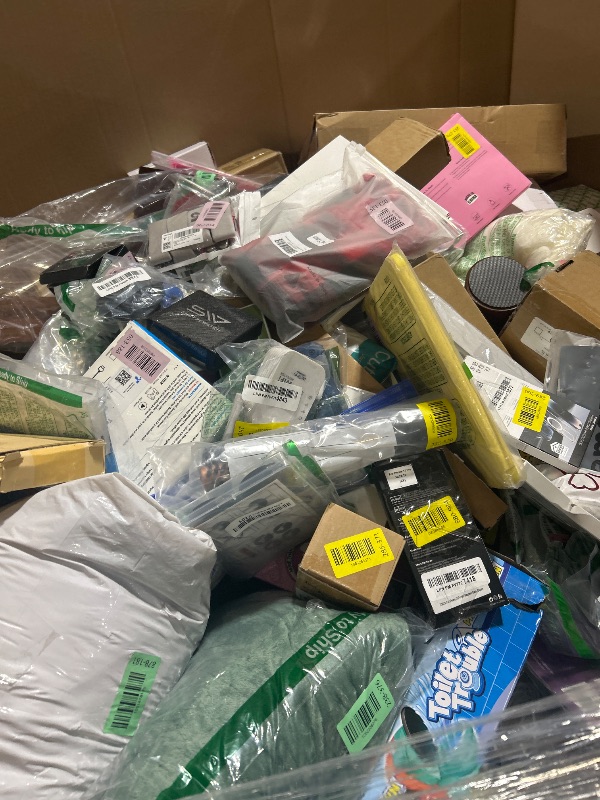 Photo 1 of Nellis Variety Box pallet mixed items

