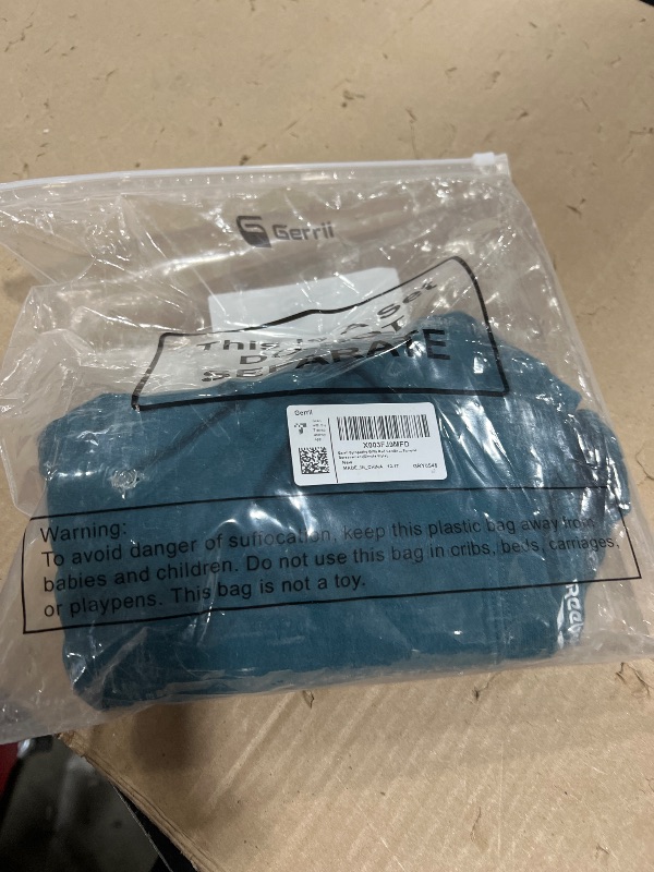 Photo 1 of MED t shirt REEBOK