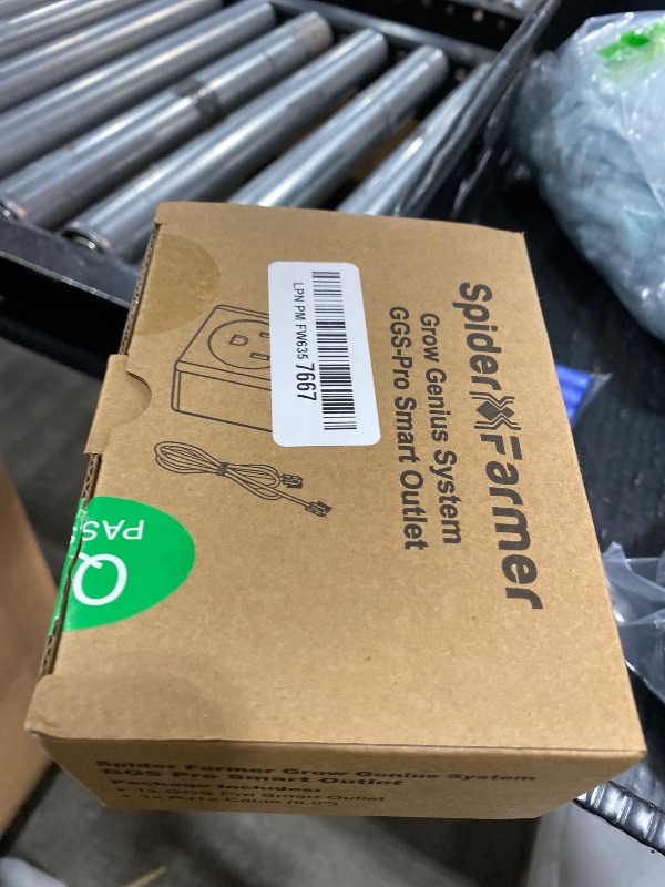 Photo 1 of Spider Farmer S Station GGS Pro Outlet, 1 AC APP-Based Controls Outlet, 15A/1875W Max, Universal Energy Monitoring for Indoor Grow Home Appliance