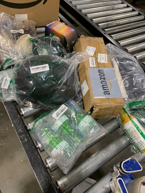 Photo 1 of NELLIS VARIETY SMALL BOX\ SEE NOTES FOR DETAILS 