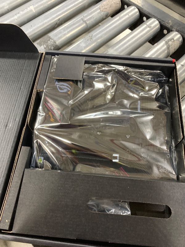 Photo 1 of Asus ROG Strix B550-F Gaming WiFi II AMD AM4 (3rd Gen Ryzen) ATX Gaming Motherboard (PCIe 4.0,WiFi 6E, 2.5Gb LAN, BIOS Flashback, HDMI 2.1, Addressable Gen 2 RGB Header and Aura Sync)