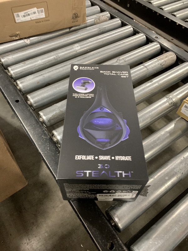 Photo 1 of BakBlade 3.0 Stealth Total Care Set | Back Shaver With Lotion Applicator | All-in-1 Kit with 23" Handle +3 Extra Blade Refills for a Pain-Free Back Shave for Men