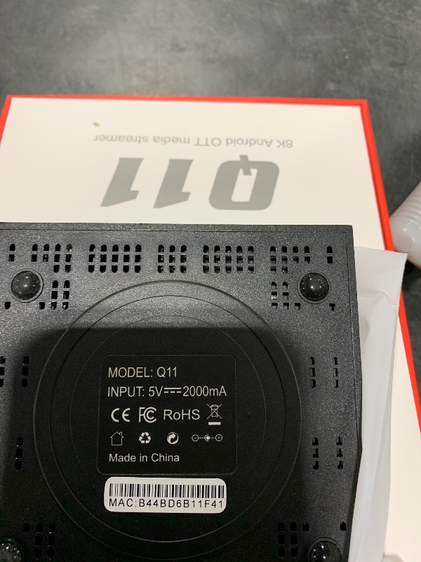 Photo 1 of BOXPUT Q11 Android 14 TV Box Amlogic S905X4 64-bit Quad Core 8K Decoding 4K HDR 2.4/5Ghz Dual WiFi 8822CS + 1000M Ethernet TV Box 4GB + 32GB with IRI Voice Remote