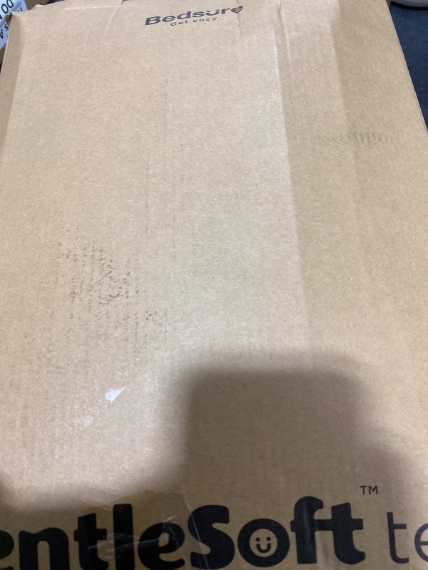 Photo 1 of Bedsure Queen Comforter Set, White Soft Prewashed Bedding for All Seasons, 3 Pieces GentleSoft™ Bed Set, 1 Lightweight Comforter (90"x90") and 2 Pillowcases (20"x26")