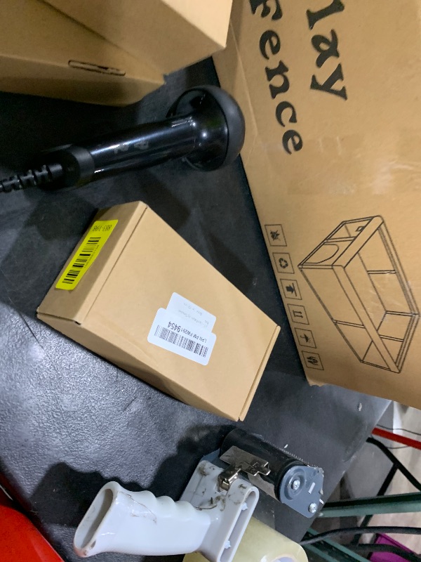 Photo 1 of (2 pcs) Professional Rose Thorn Stripper Tool, Garden Claws Rose Thorn Remover with Ergonomic Handle, Safe & Quick Flower De-Thorner for Gardeners, Florists to Strip Thorns from Roses