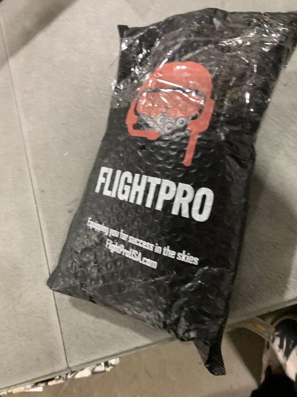 Photo 1 of FlightPro Aviator+ Yoke and Suction Cup Mounting Set for iPads and Phones, for Pilots, General Aviation