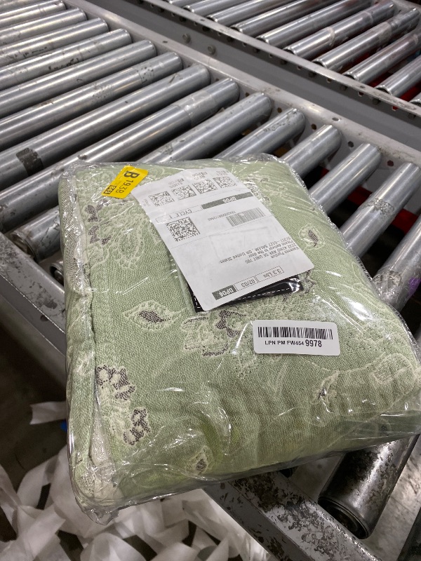 Photo 1 of jinchan Boho 100% Cotton Muslin Queen Size 80x90 Inches Blanket Lightweight 4-Layer Quilted Soft Green and Beige Floral Throw Blanket Reversible Comfy Flower Rustic All Seasons Couch Bedroom Decor