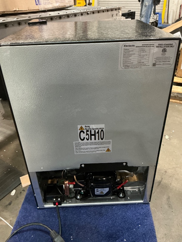 Photo 1 of ***DOOR IS UNHINGED CRACED WHERE DOOR HINGES AT SHOWN IN PIC**
Electactic 2.6 Cu.ft Beverage Refrigerator Cooler, 95 Can Mini Fridge Glass Door with Adjustable Shelves, Digital Temperature Display, Freestanding Small Drink Fridge for Home, Office or Bar(B