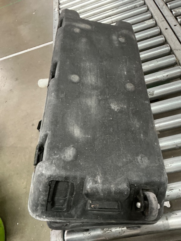 Photo 1 of ****UNTESTED***MAJOR DAMAGE & RUST ****
VEVOR Demolition Jack Hammer, MAX 2200W Electric Jackhammer Heavy Duty, 1350 BPM Concrete Breaker 6pcs Chisels Bit Chipping W/Case