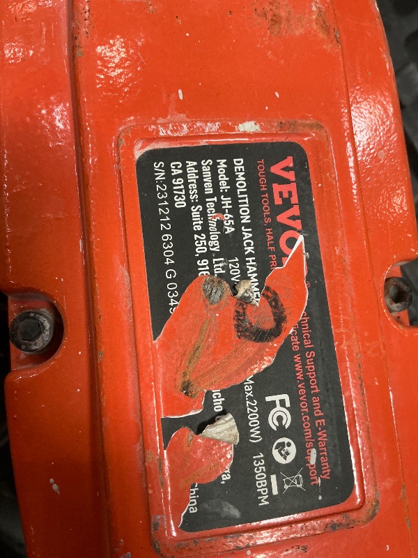 Photo 1 of ****UNTESTED***MAJOR DAMAGE & RUST ****
VEVOR Demolition Jack Hammer, MAX 2200W Electric Jackhammer Heavy Duty, 1350 BPM Concrete Breaker 6pcs Chisels Bit Chipping W/Case