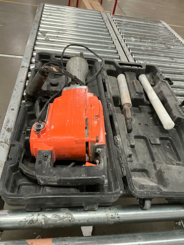 Photo 1 of ****UNTESTED***MAJOR DAMAGE & RUST ****
VEVOR Demolition Jack Hammer, MAX 2200W Electric Jackhammer Heavy Duty, 1350 BPM Concrete Breaker 6pcs Chisels Bit Chipping W/Case