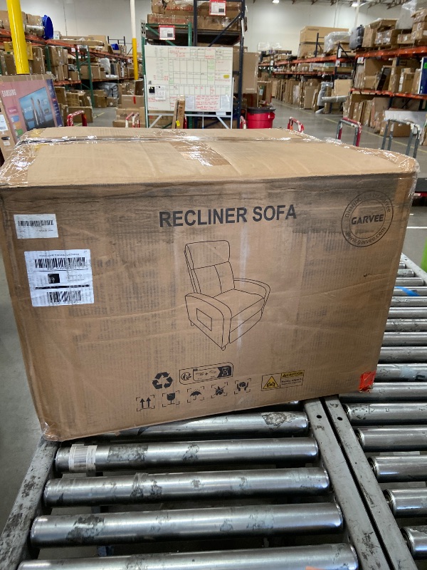 Photo 1 of **************MISSING 1 OF THE LEGS****************
Garvee Oversized Recliner Chair for Adults, Widen Overstuffed Breathable Fabric Lounge Chair with 2 Cup Holders & Side Pockets Soft Lazy Lounge Sofa Chair Sofa for Relaxation, Gray