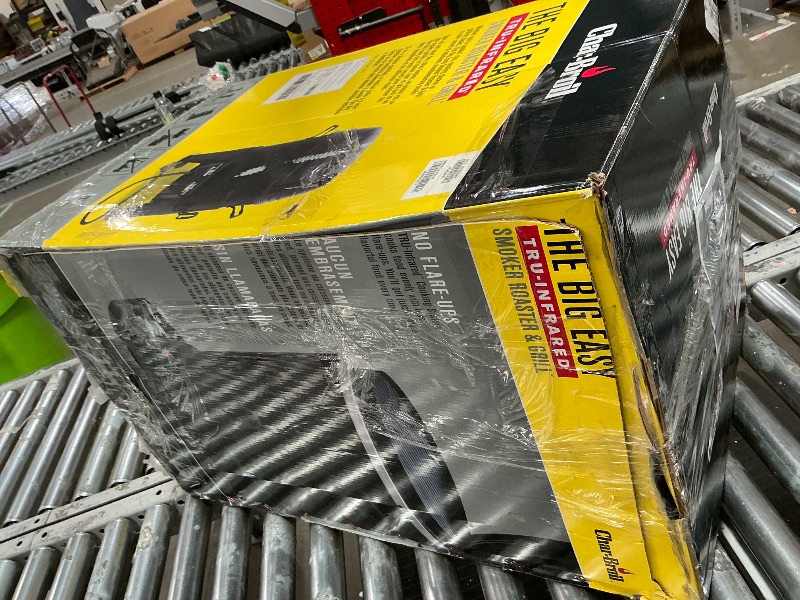 Photo 1 of **NOT FULLY TESTED**

Charbroil The Big Easy® TRU-Infrared 3-in-1 Smoker, Roaster & Gas Grill, Black - 14101550