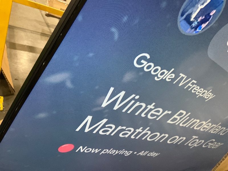 Photo 1 of ***********damaged, bent in the right upper corner to the middle*************
TCL 85 Inch Class QM6K Series | Mini LED QLED 4K HDR | 85QM6K, 2025 Model | 120HZ-144HZ High Brightness Smart Google TV Dolby Atmos Onkyo Audio | Voice Remote Alexa Gaming Strea