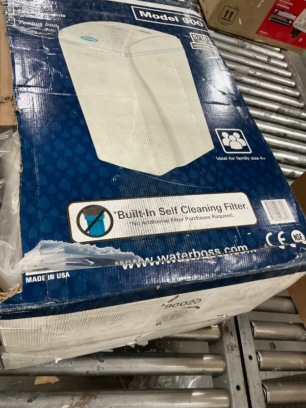 Photo 1 of **TOP HAS CRACK SHOWN IN PIC**
WATER BOSS 74016 Big Boss Water Softener, 36