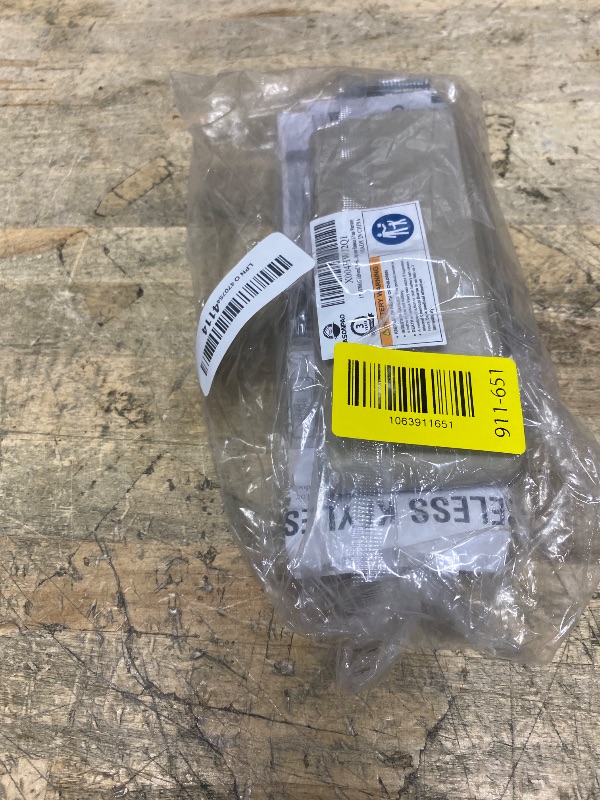 Photo 1 of 100PCS Balloon Arch Clips, Reusable Balloon Clips for Balloon Arch, Plastic Balloon Supplies for Stand, Balloon Garland Clips for Party Wedding Baby Shower Decorations