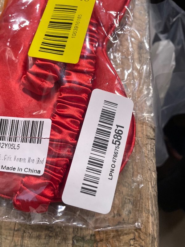 Photo 1 of 1 Pack Sleep Mask, Silk Eye Mask with Elastic Strap, Blindfold, Soft Silk Sleeping Mask for Girls, Women, Men (Red)