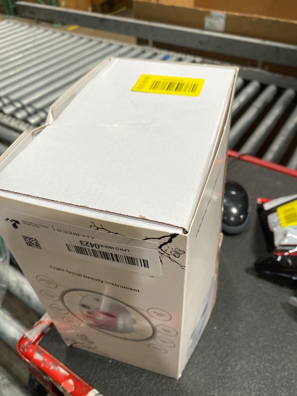 Photo 1 of ***MISSING PARTS***
SUERBEATY Red Light Mask For Face, 7-1 Colors Red Light Face Mask, Facial Skincare At Home, Cordless, Portable and Rechargeable