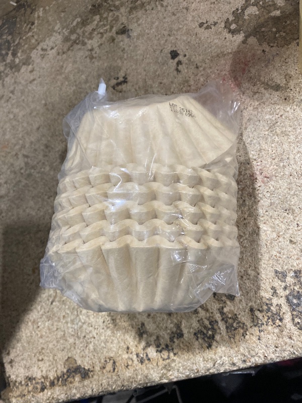 Photo 1 of "NEW" - Café Le Rou Paper Coffee Filters, 400 Count, Biodegradable, Natural Fibers 8-12 Cups - Includes Coffee Machine Descaler-Cleaner Tablets Made in the USA