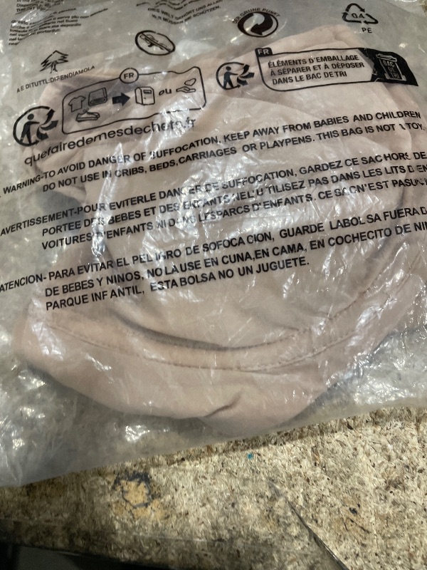 Photo 1 of 
 BRA 34 D