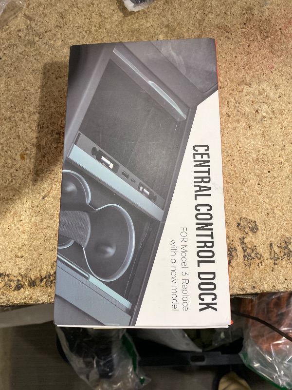 Photo 1 of **FOR PARTS ONLY / NON-FUNCTIONAL** USB Hub for Tesla Model 3 2024 2025 ?Y Juniper?Waterproof -Fast Charger Tesla Accessories for Tesla Model 3 Highland(Juniper) USB Charger Hub 4-Ports Retractable Phone Charger USB Hub docking station