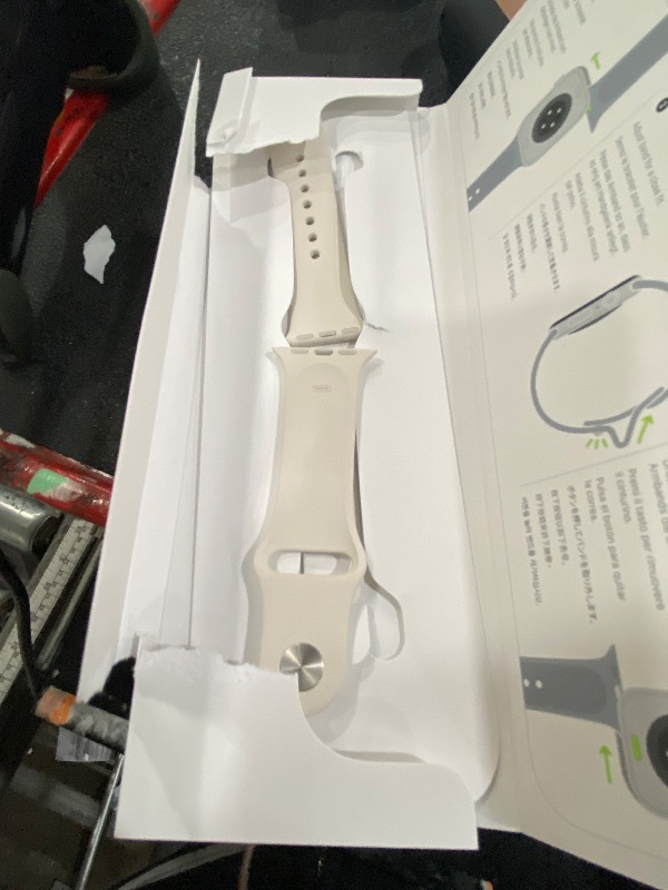 View 6 of ***It’s paired to the previous owner***Apple Watch SE (2nd Gen) [GPS + Cellular 40mm] Smartwatch with Starlight Aluminum Case with Starlight Sport Band S/M. Fitness and Sleep Trackers, Crash Detection, Heart Rate Monitor, Retina Display