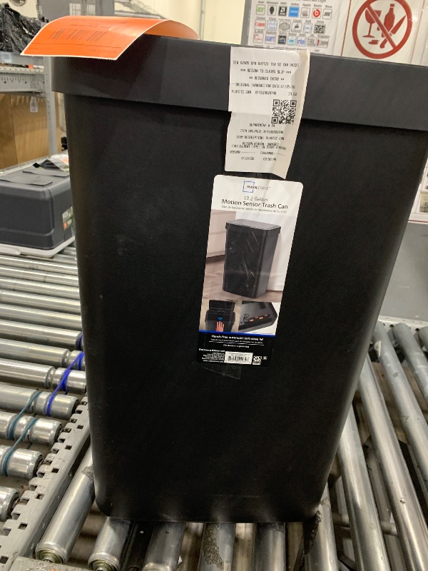 Photo 1 of 1.3 gallon sensor trash can