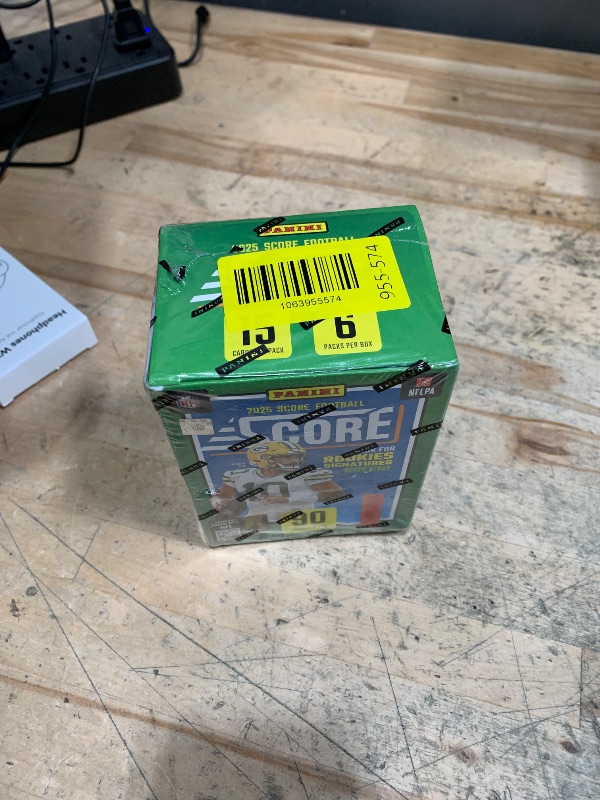 Photo 1 of 2025–26 Panini Score NFL Football Blaster Box – Official Trading Cards – Includes Rookie Cards, Parallels & Inserts – Sealed Retail Pack