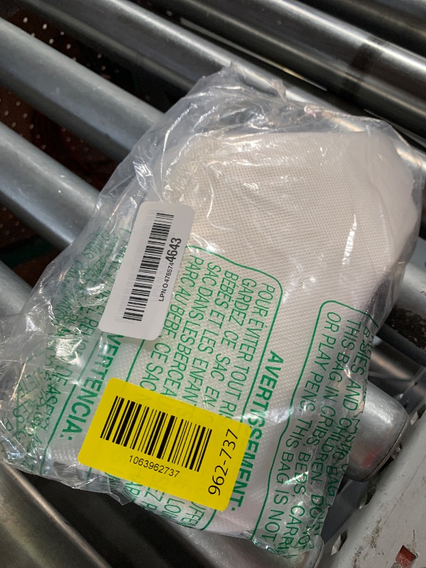 Photo 1 of ***MISSING PARTS***
Piping Bags and Tips Set, Cakes Decorating Supplies Kit with 100pcs 12 Inch Pastry Bags, 16 Piping Tips, 3 Cake Scraper, 2 Couplers, 2 Bag Ties, Simple and Convenient Baking Supplies Set