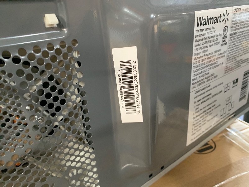 Photo 1 of ***TESTED FOR POWER ONLY***Mainstays 1.1 Cu Ft Microwave Oven in Black
